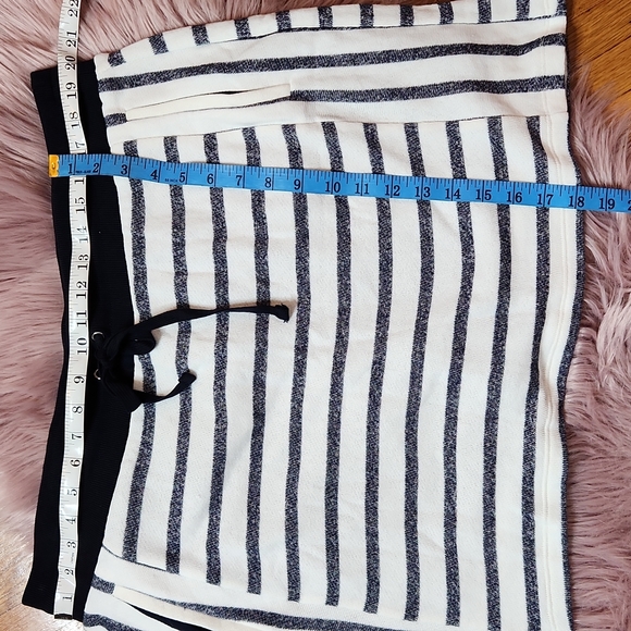 Jones New York Athletic Golf / Tennis Skort - Picture 7 of 11